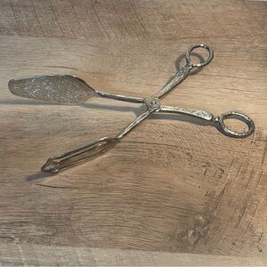 Vintage Silver Plate Serving Tongs Scissor Style Cake, Salad Pastry 9”